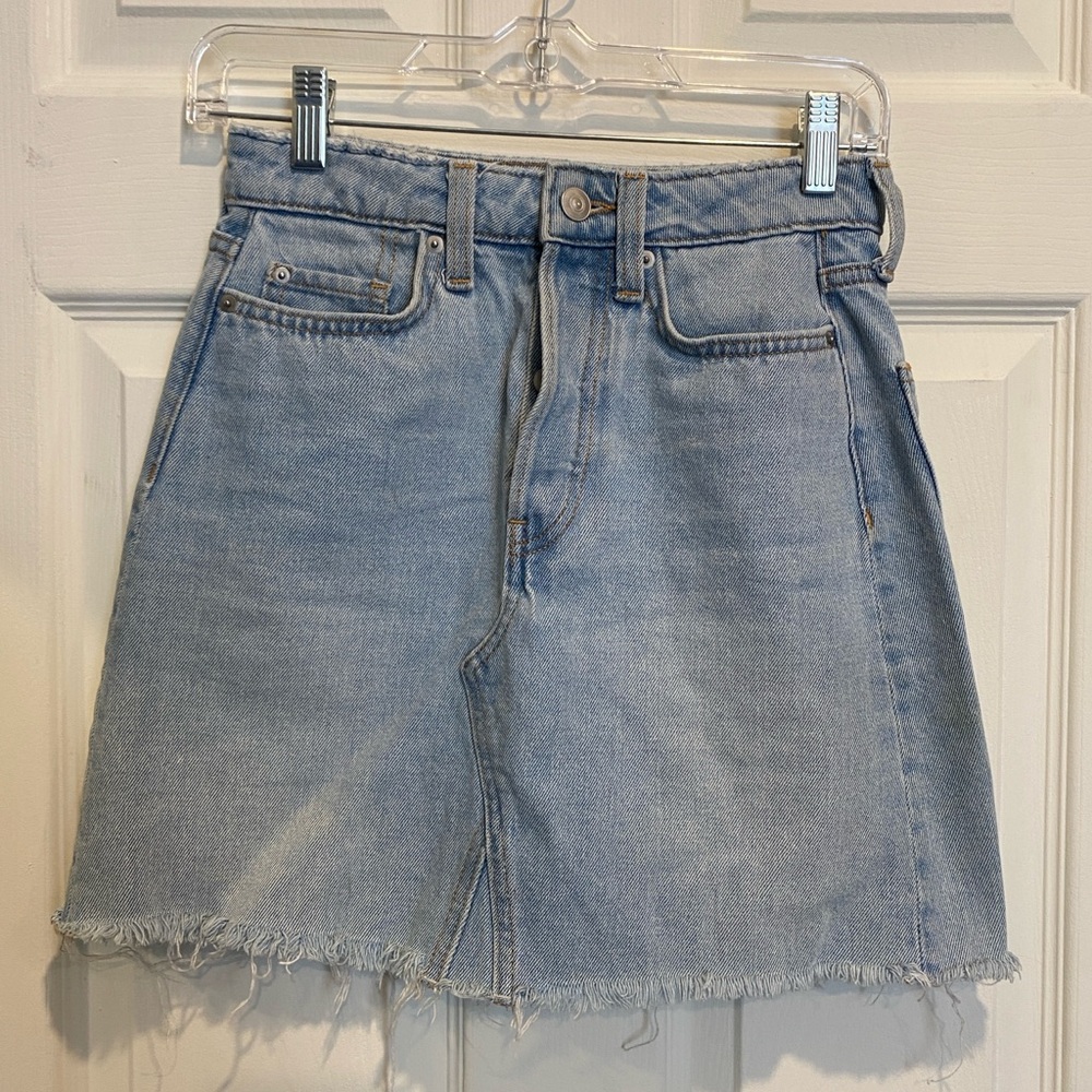 H&M Light Wash Denim Mini Skirt